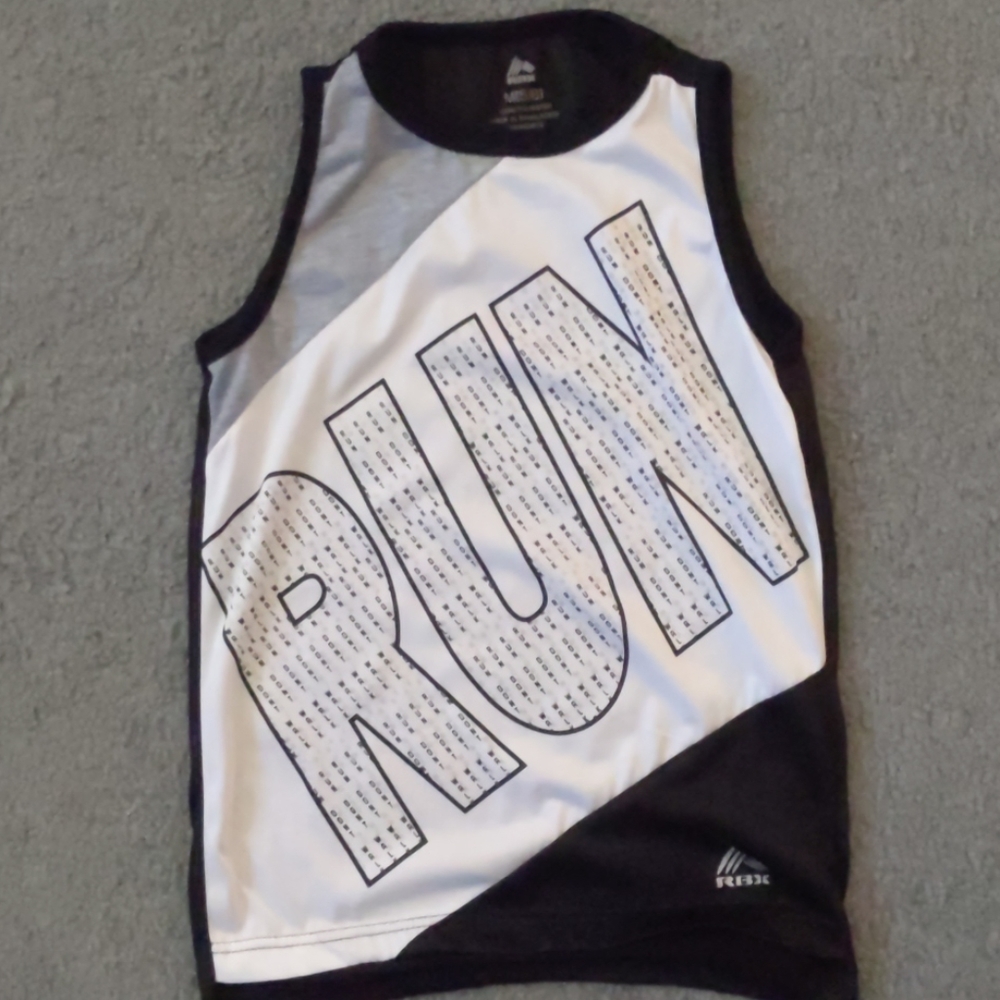 Boys reebok tank size 5/6